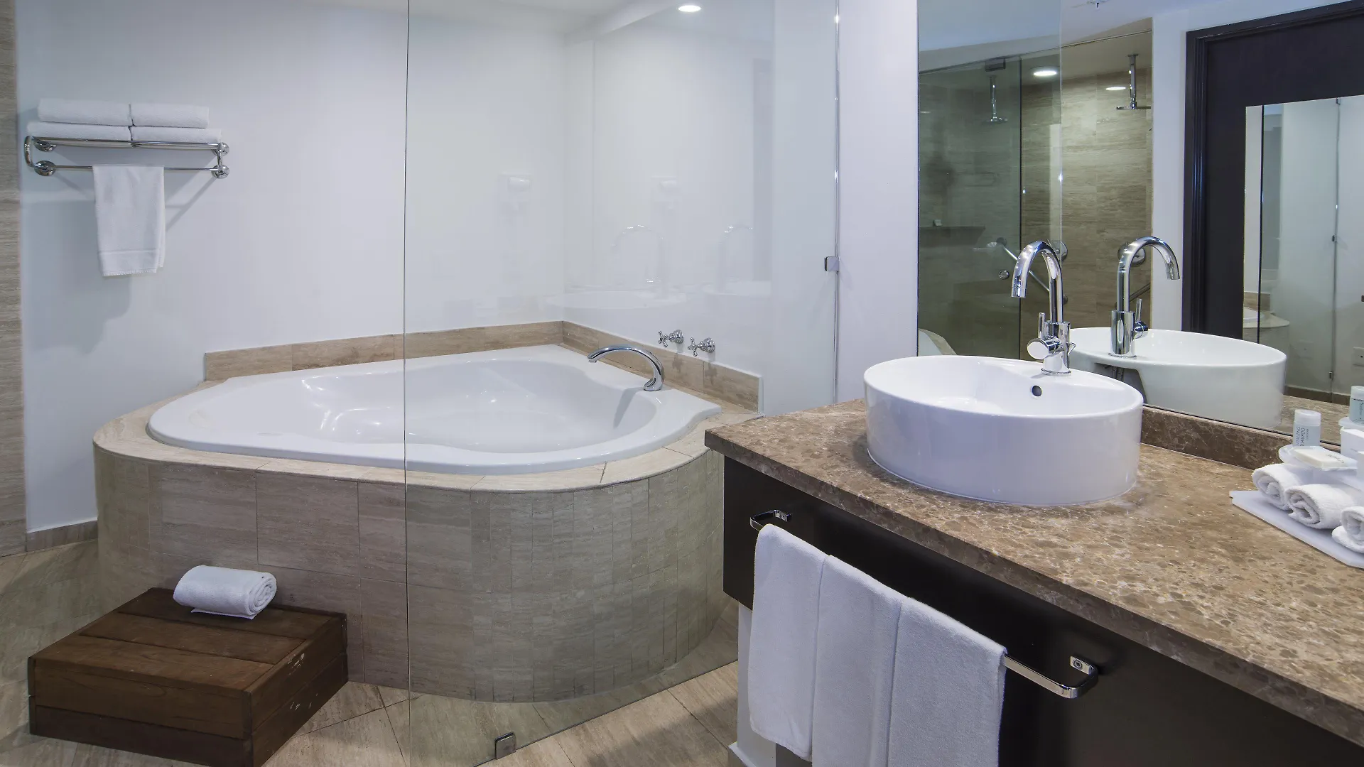 Holiday Inn Guadalajara Patria-Universidad By Ihg Zapopan Hotel